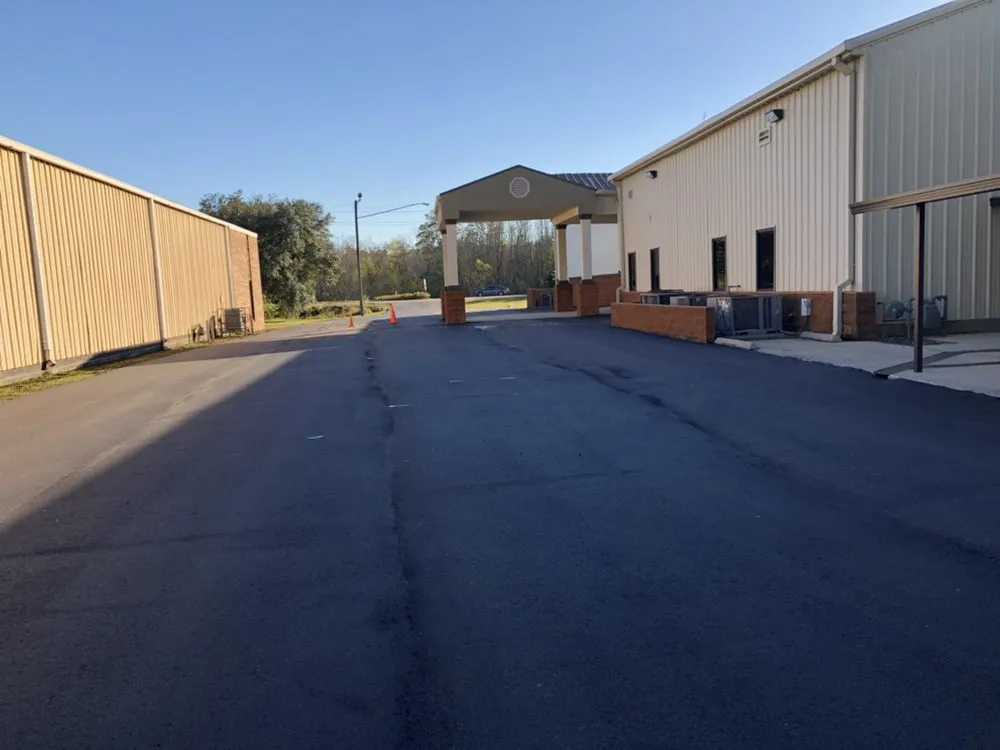 Top-rated landscaping services for beautiful yards in Summerdale, AL by Overstreet Sealcoating