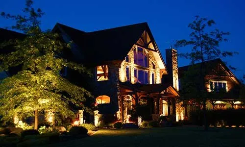 Professional lawn care service experts serving Owatonna, MN - Owatonna Groundsmasters