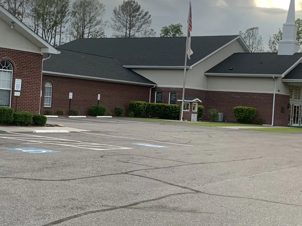 Local lawn care service for homes in Conway, SC by Owens Lawn Care