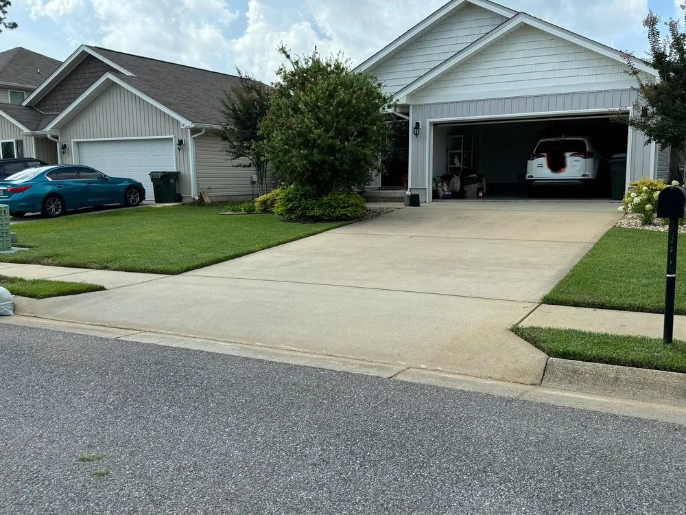 Trusted lawn care service for beautiful yards across Cantonment, FL - Owens Turf Titans