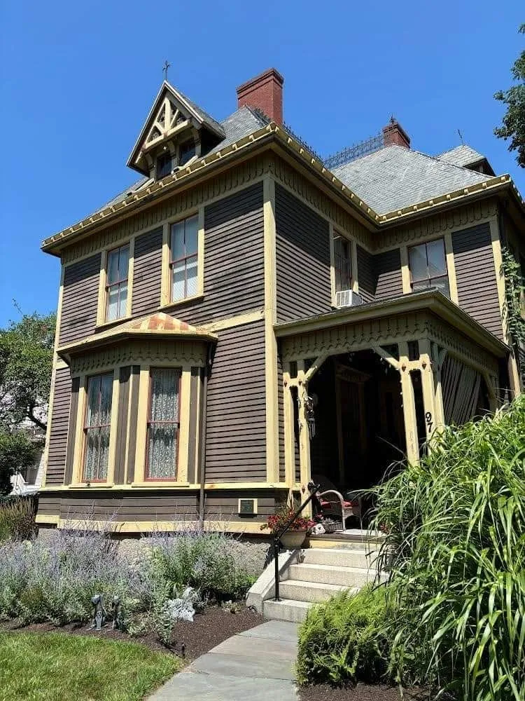 Affordable outdoor landscaping experts serving New Bedford, MA - Owl Eye