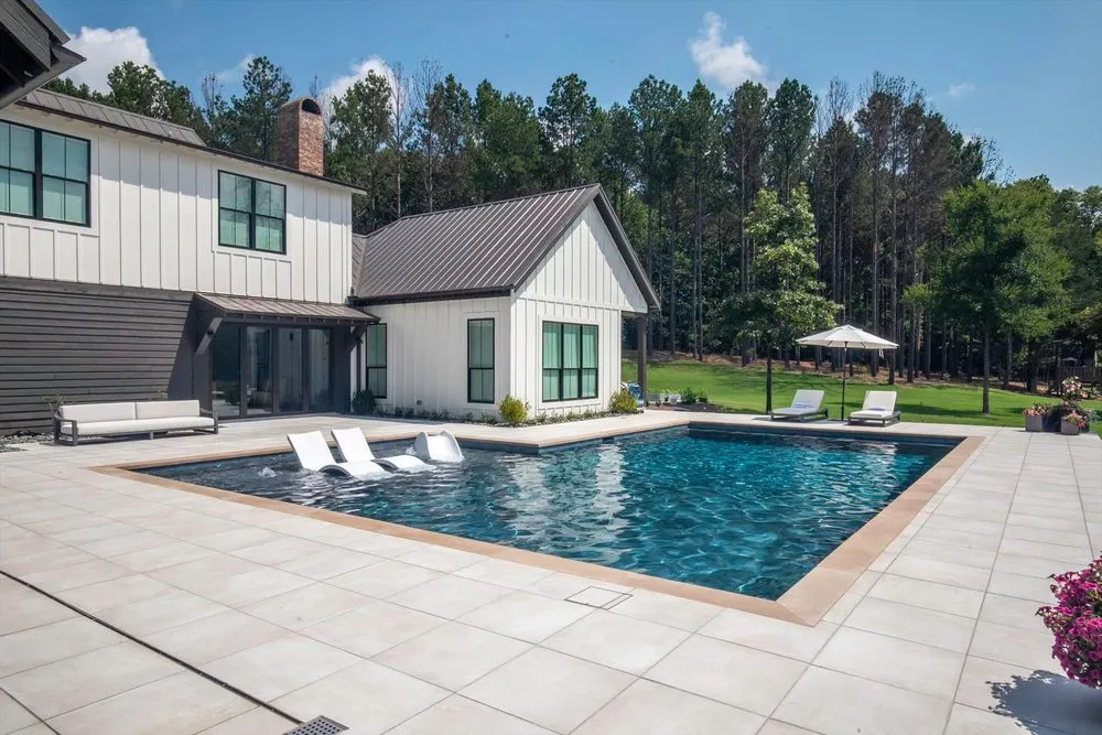 Trusted yard cleanup service in Oxford, MS - Oxford Pools