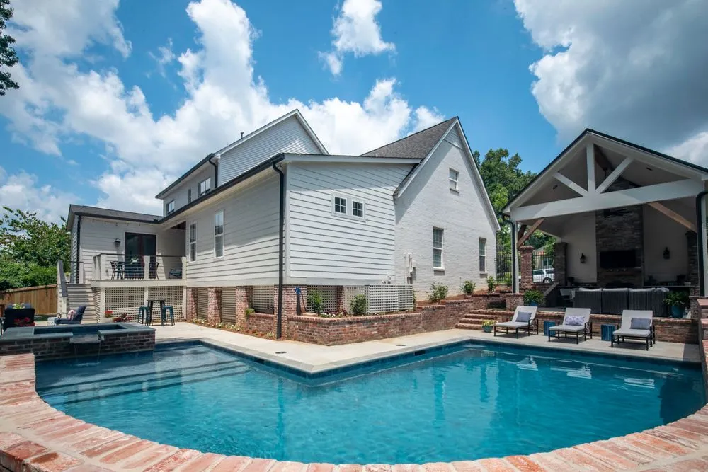 Top-rated lawn care service in Oxford, MS - Oxford Pools