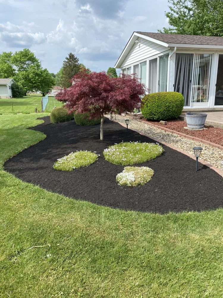 Professional yard maintenance in Lexington, OH - Oyster Lawn Care