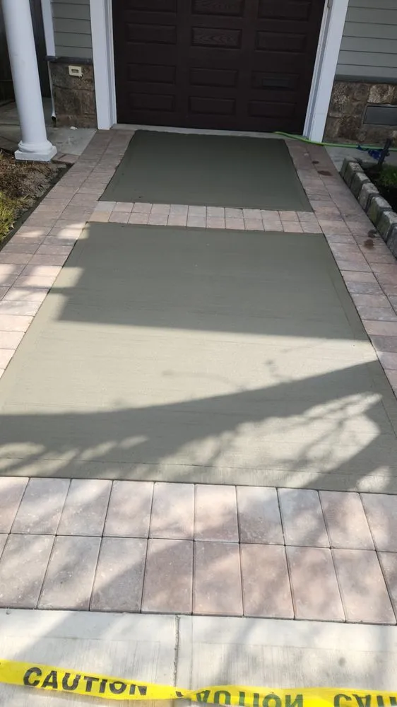 Local landscape design in Mastic, NY - Oz sealcoating