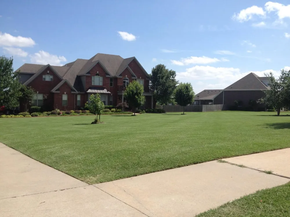 Trusted lawn care service in Fayetteville, AR by Ozark Lawn & Landscapes