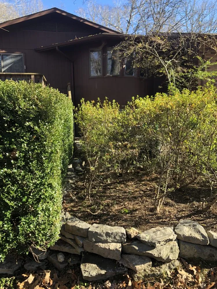 Local garden landscaping experts serving Fayetteville, AR - Ozark Lawn Professionals