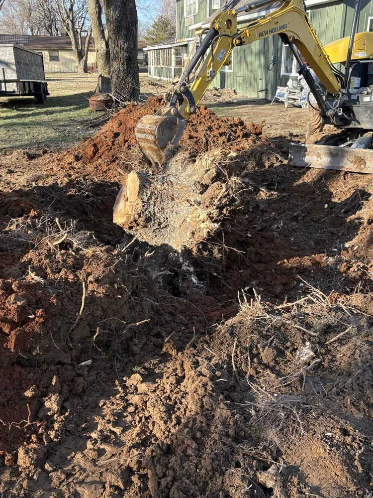 Trusted yard maintenance in Bethel heights, AR - Ozark Scapes