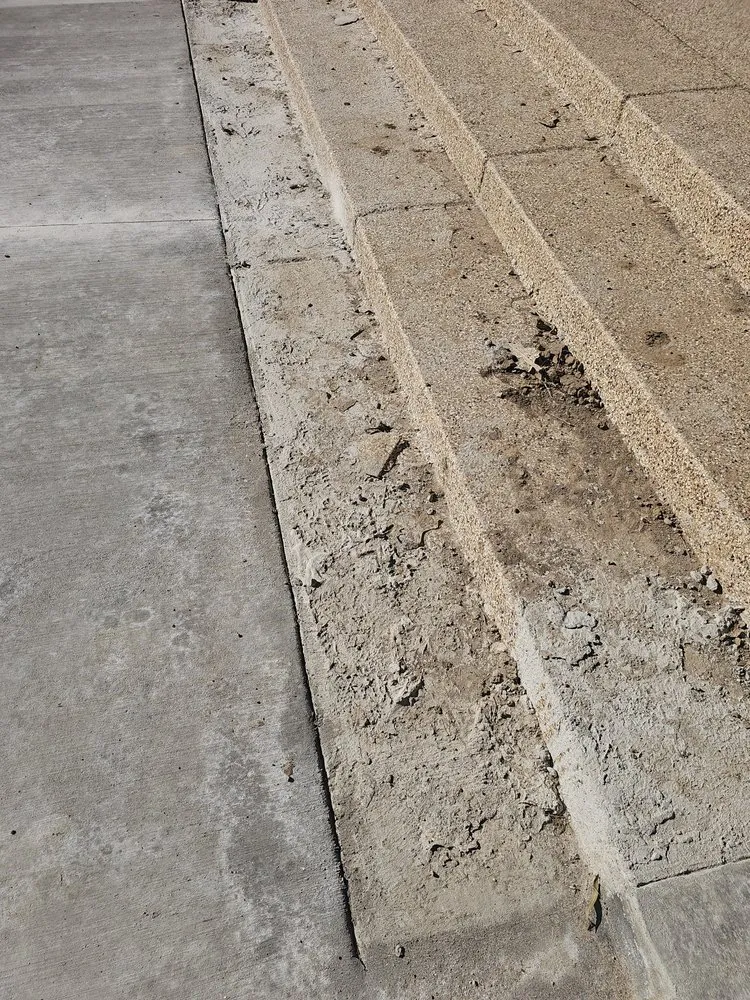 Reliable outdoor landscaping with custom design in Okmulgee, OK by Ozzy’s Landscape And construction