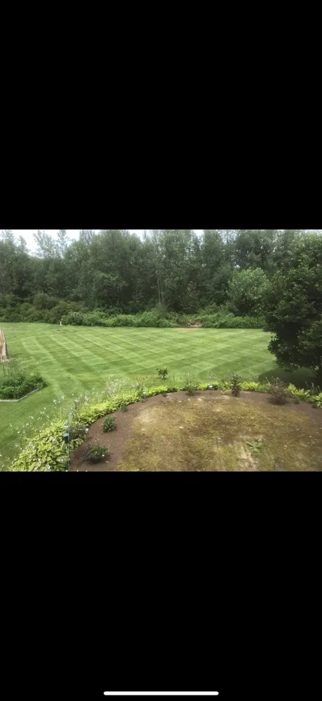 Expert lawn mowing service experts serving Falls Village, CT - Ozzys Property Services