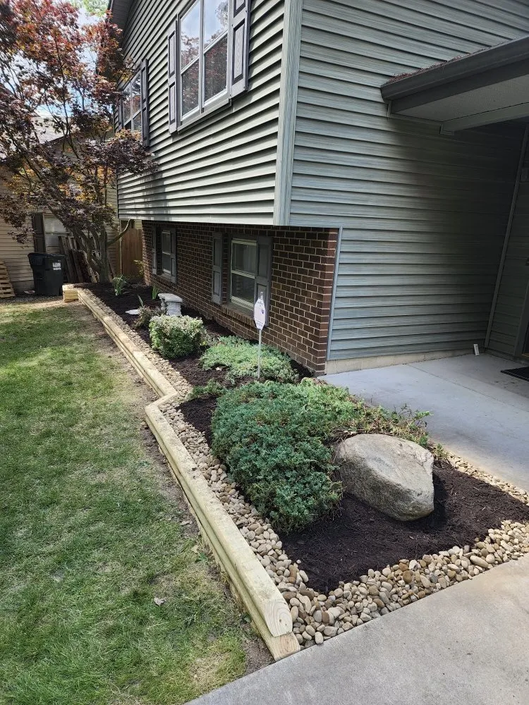 Trusted yard maintenance in Cortland, OH by P & M Landscaping