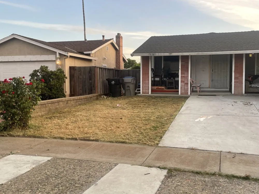 Professional lawn mowing service in San Jose, CA by P & S Cleaning Service