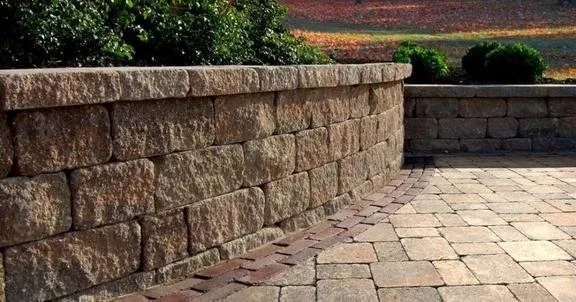 Expert residential landscaping experts serving Pittsburgh, PA - P & W Patios and Walls