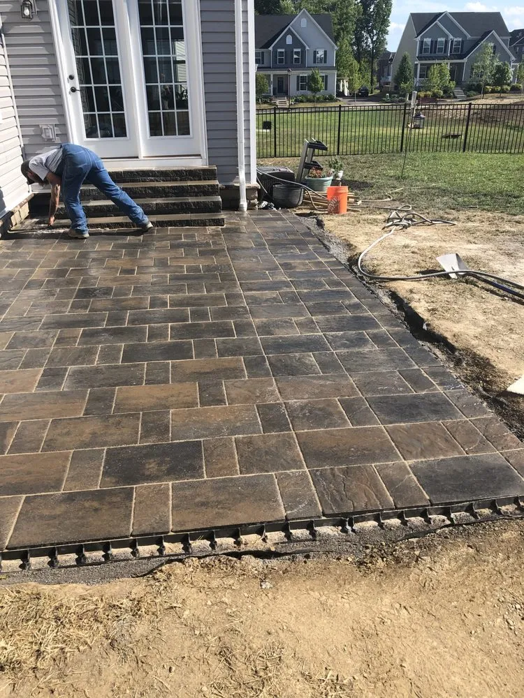 Affordable landscape design with custom design in Pittsburgh, PA by P & W Patios and Walls