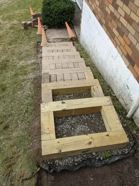 Trusted garden landscaping in Pittsburgh, PA by P & W Patios and Walls