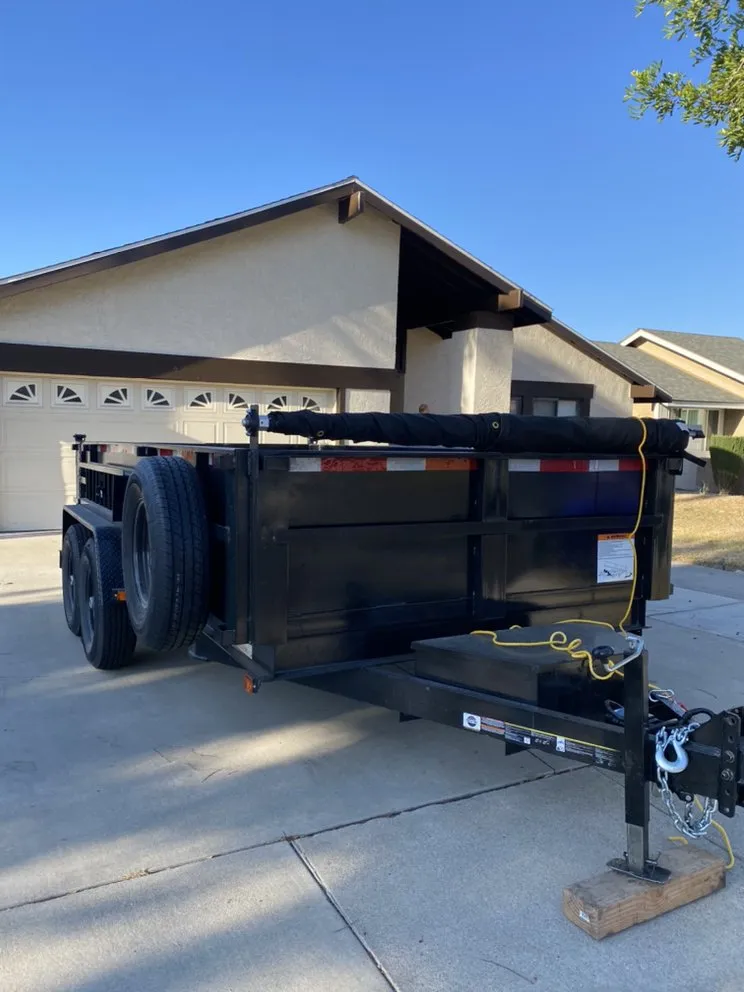 Professional yard cleanup service in Rialto, CA - P. Crew Hauling