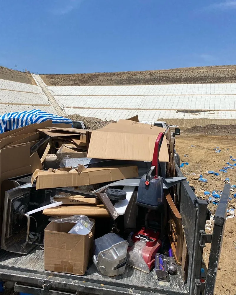 Custom lawn mowing service experts serving Rialto, CA - P. Crew Hauling