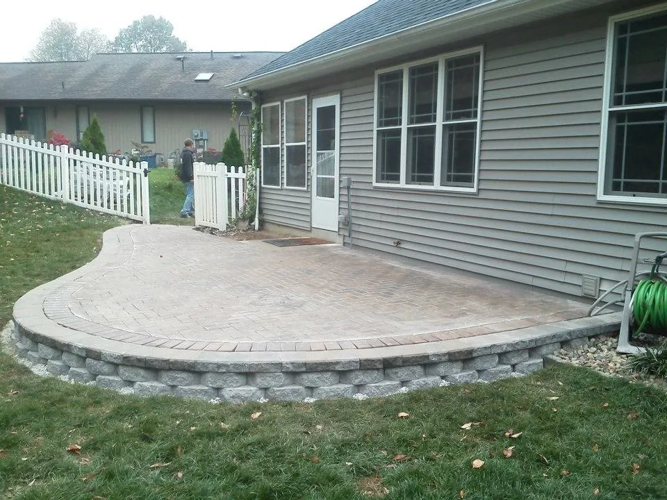 Reliable landscaping services experts serving La Porte, IN - P. R.'s Lawn Care