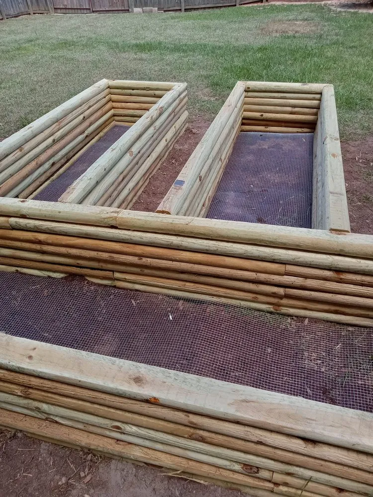 Expert residential landscaping for beautiful yards in Albany, GA by P Thomas Handyman Services