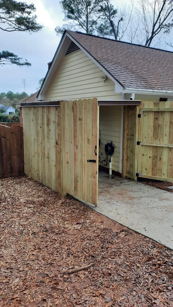 Professional residential landscaping in Albany, GA by P Thomas Handyman Services