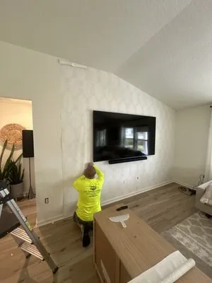 P W Custom Designs Logo