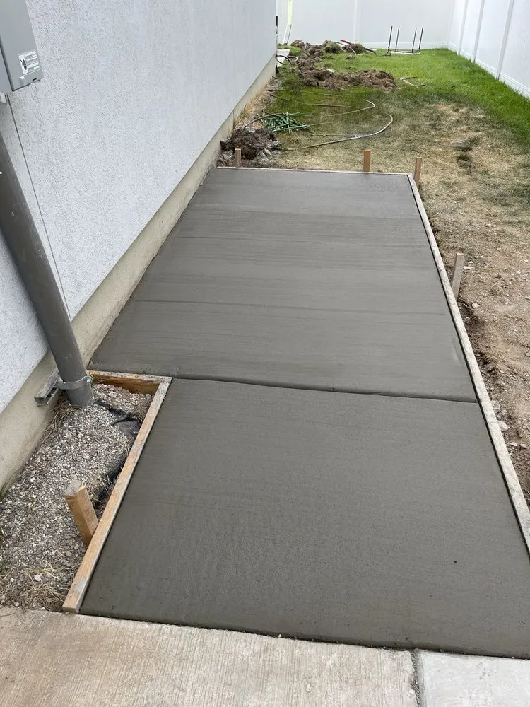 Local garden landscaping in Eagle Mountain, UT by P7 Concrete & Landscaping