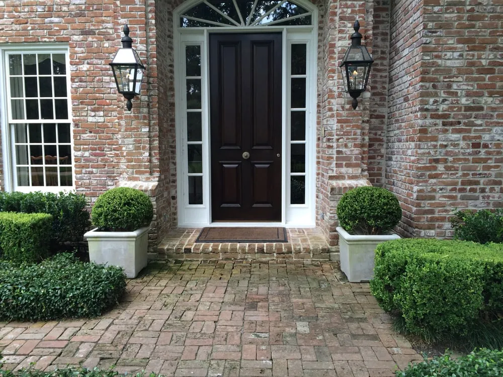 Professional landscape design with custom design in Houston, TX by Pablo General Services