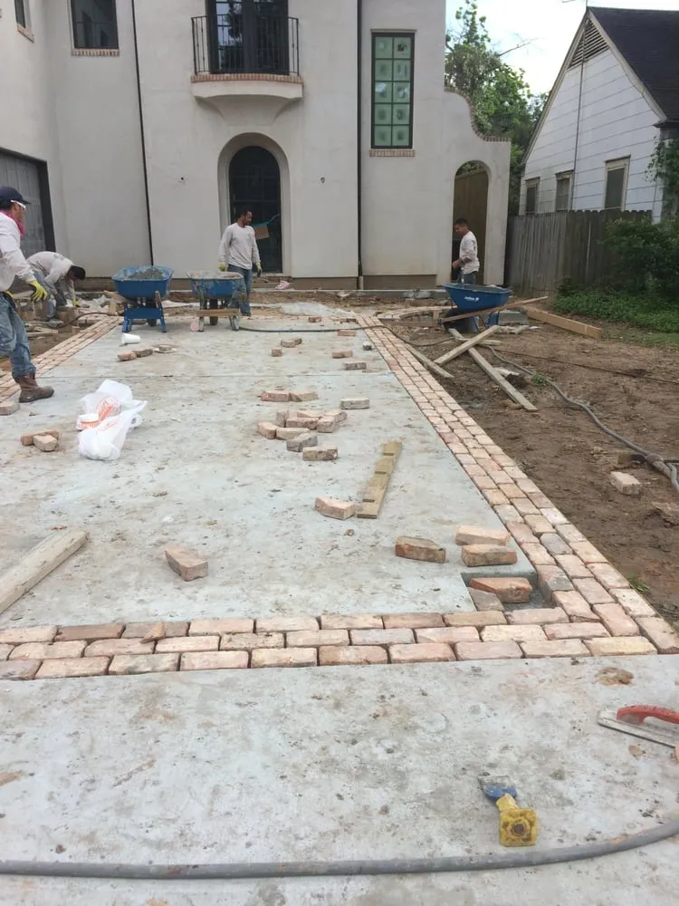 Reliable landscaping services experts serving Houston, TX - Pablo General Services