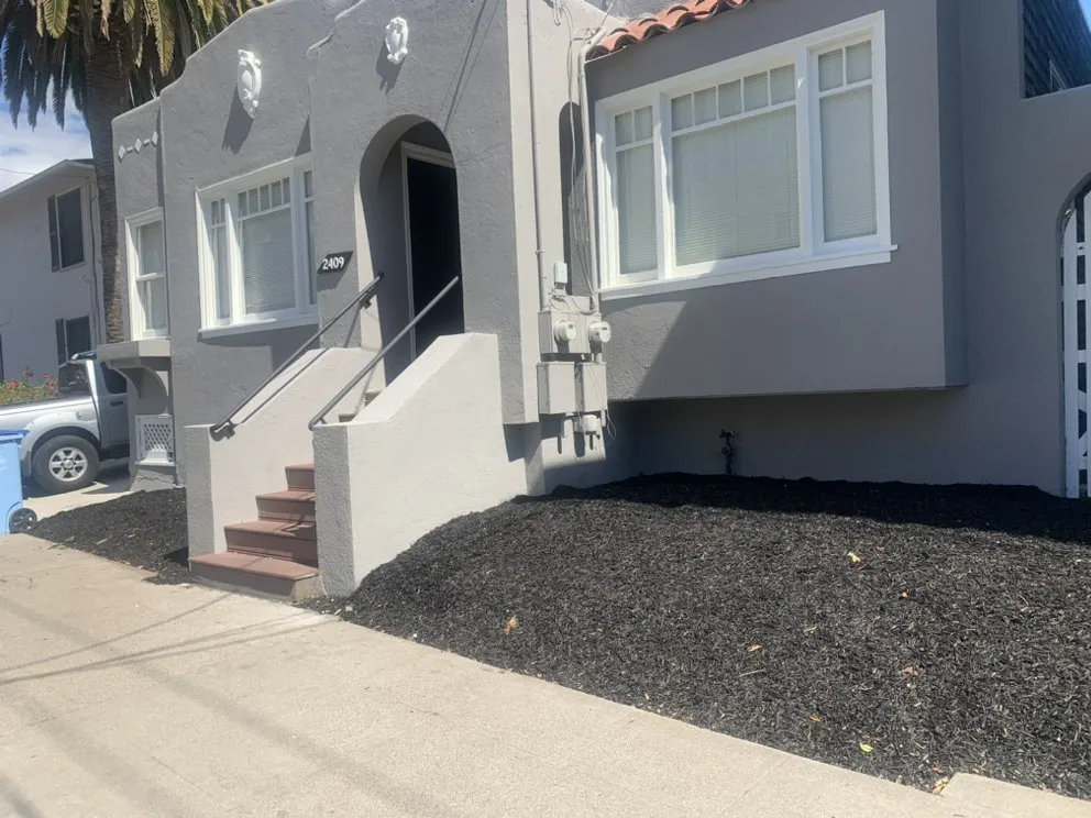 Local yard maintenance with custom design across Oakland, CA - Pablo Handyman and Landscaping