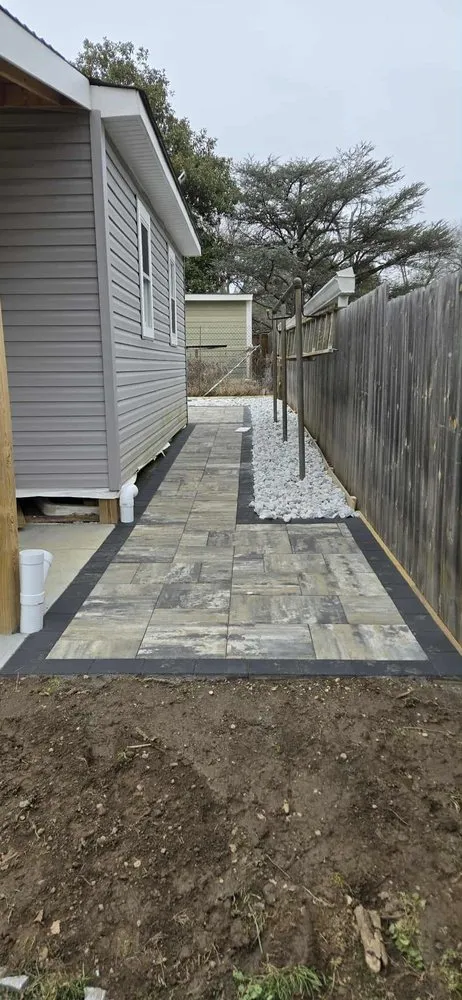 Reliable yard cleanup service experts serving Hyattsville, MD - Pablo Hardscapes