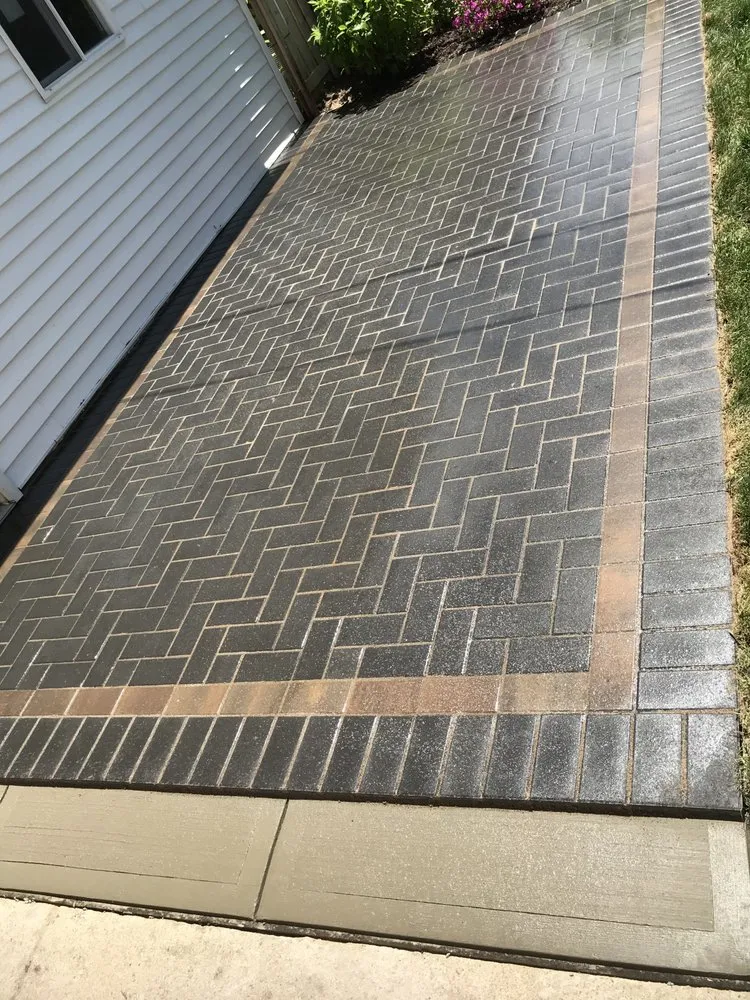 Affordable lawn care service for homes across Franklin Park, IL - Pablo Landscaping & Snow Plowing