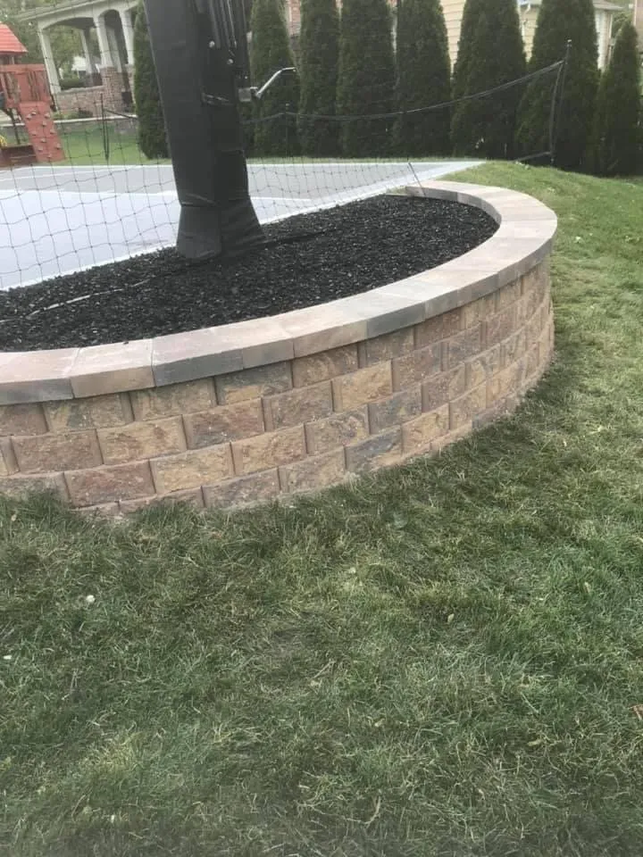Local residential landscaping experts serving Franklin Park, IL - Pablo Landscaping & Snow Plowing