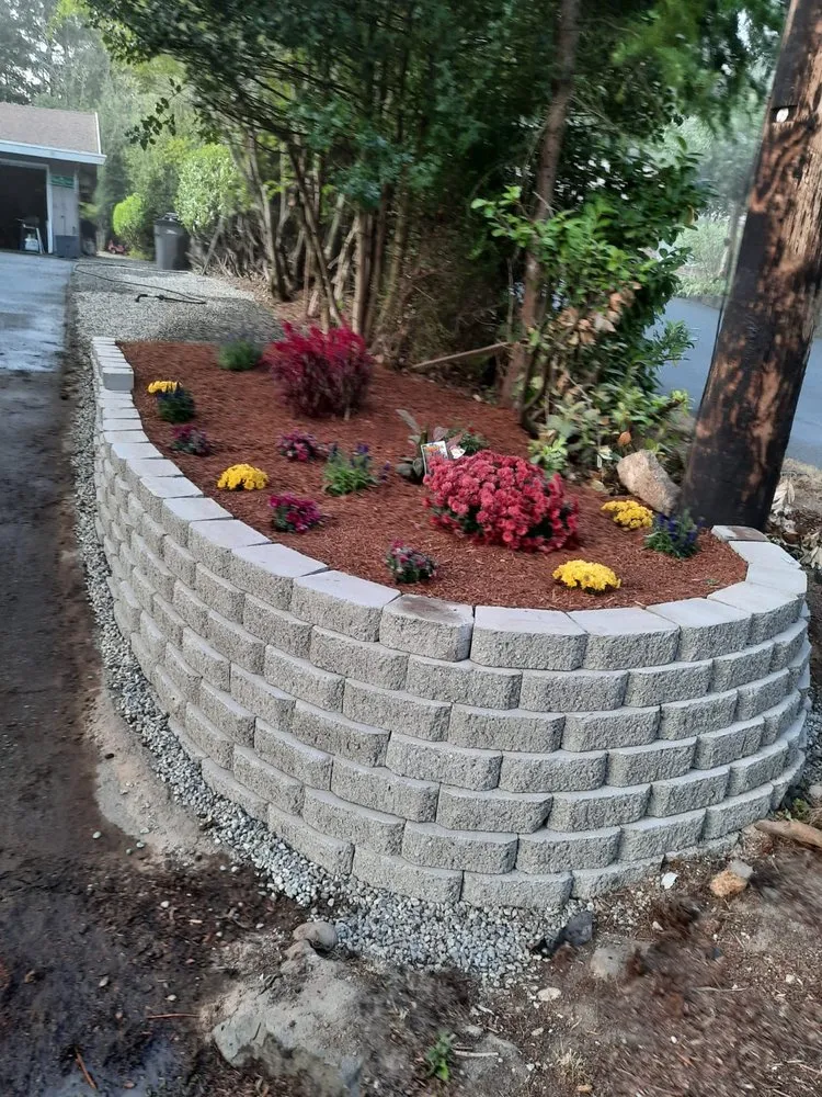 Custom outdoor landscaping in Bremerton, WA - Pablo Landscaping