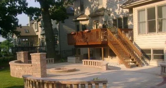 Expert lawn mowing service for beautiful yards across Darien, IL - Pablo Lopez & Sons Landscaping