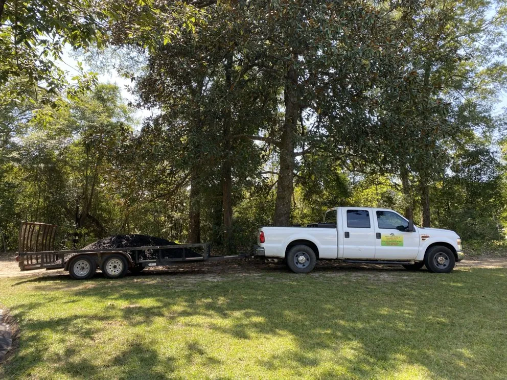 Custom yard maintenance in Dothan, AL by Pablo’s Landscape