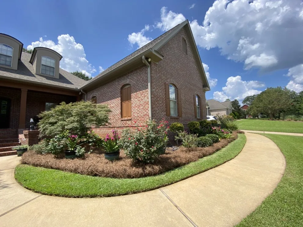 Top-rated yard cleanup service in Dothan, AL by Pablo’s Landscape