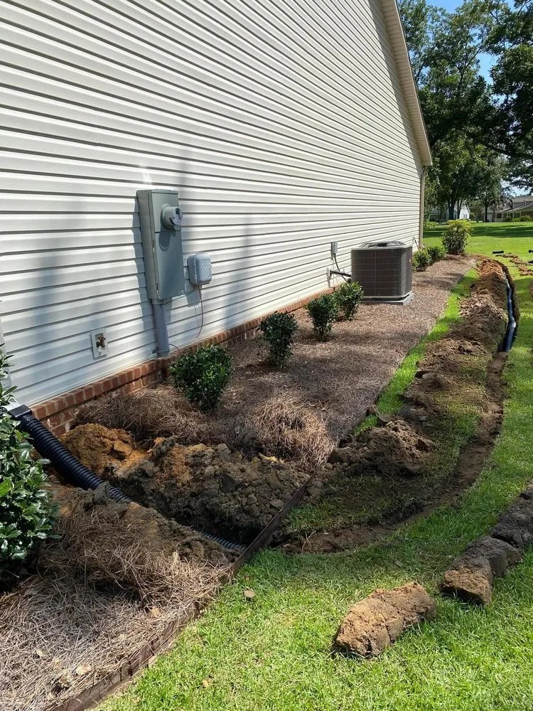 Local yard cleanup service for homes across Dothan, AL - Pablo’s Landscape