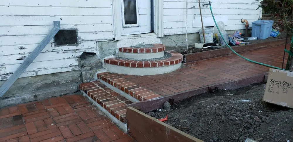 Custom lawn care service experts serving Oakland, CA - Pablo's Landscaping & Home Service