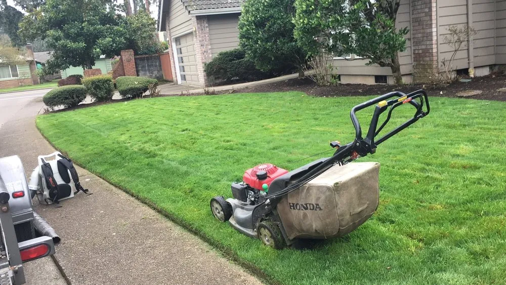 Reliable garden landscaping with custom design in Eugene, OR by Pablo’s Lawn Maintenance