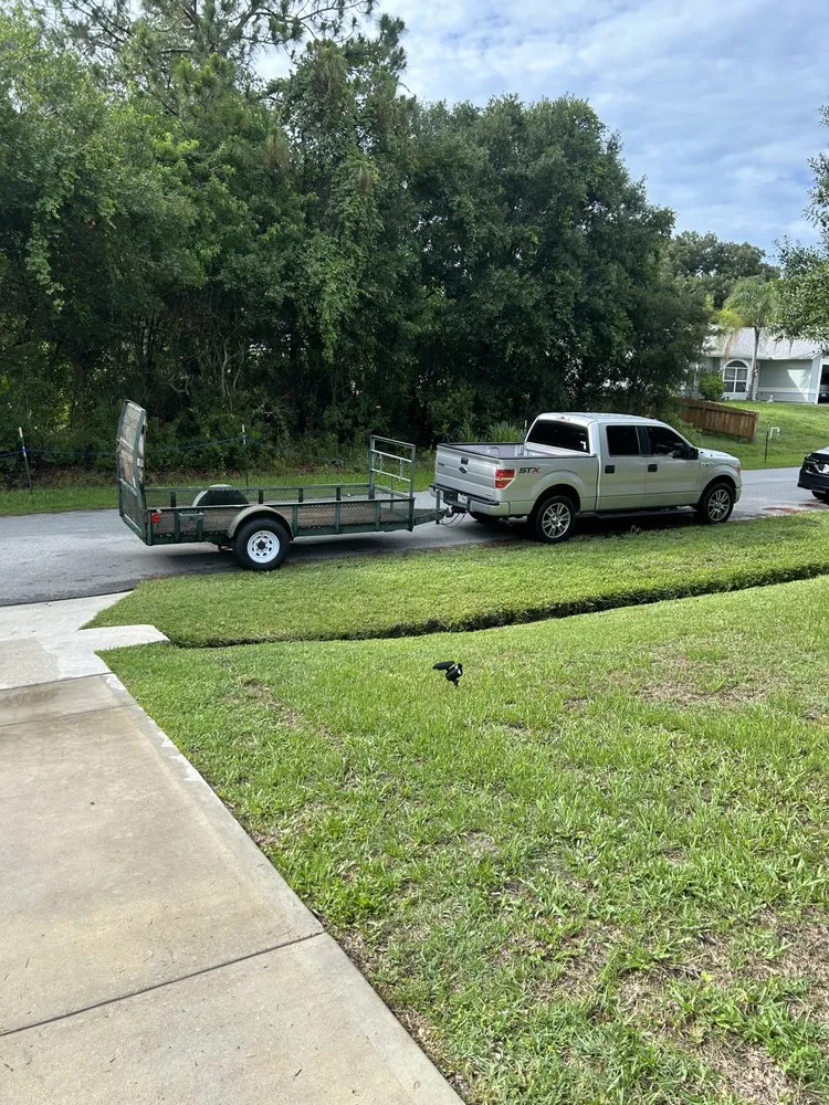 Top-rated yard maintenance in Palm Bay, FL by Pacetti Lawns