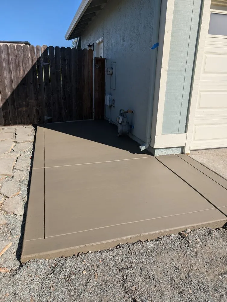 Affordable residential landscaping for homes across Brentwood, CA - Pacheco & Son's Landscaping