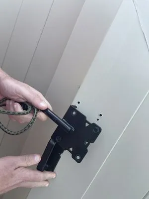 Pacheco landscaping &lawn maintenance Logo