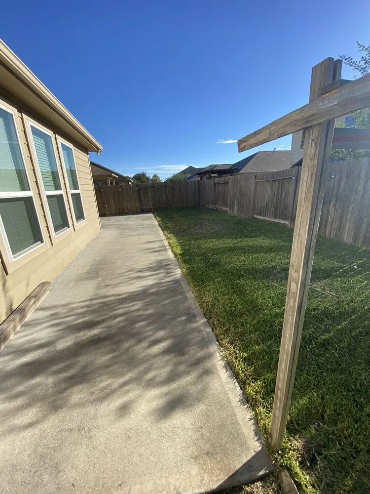 Local lawn care service in Houston, TX by Pacheco’s Landscaping