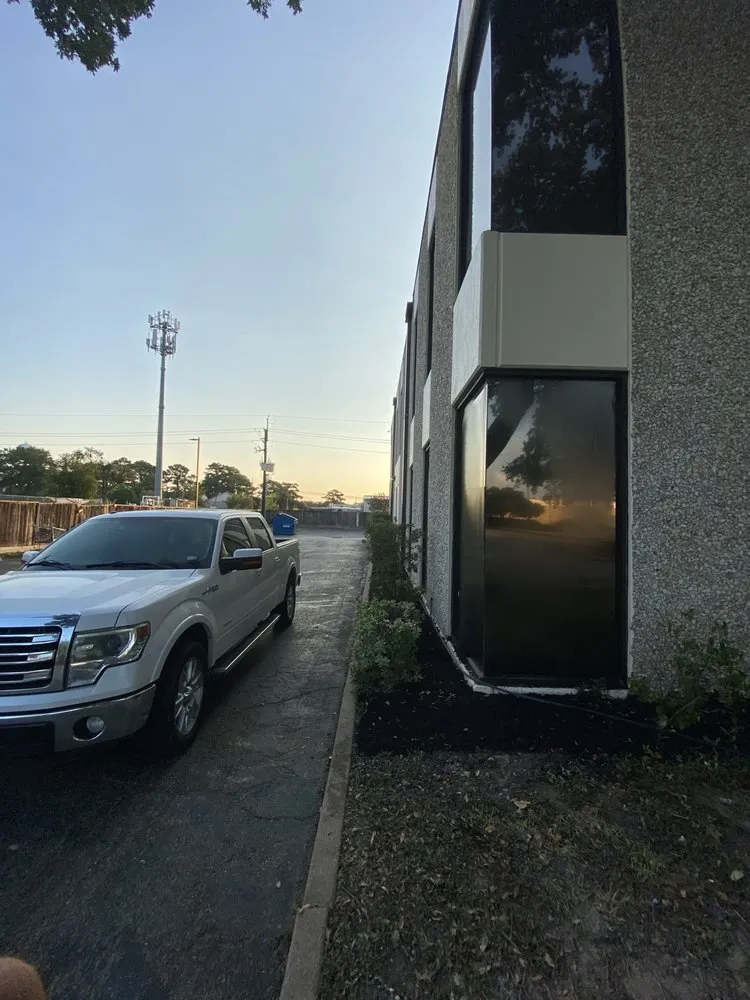 Local yard maintenance near you in Houston, TX by Pacheco’s Landscaping