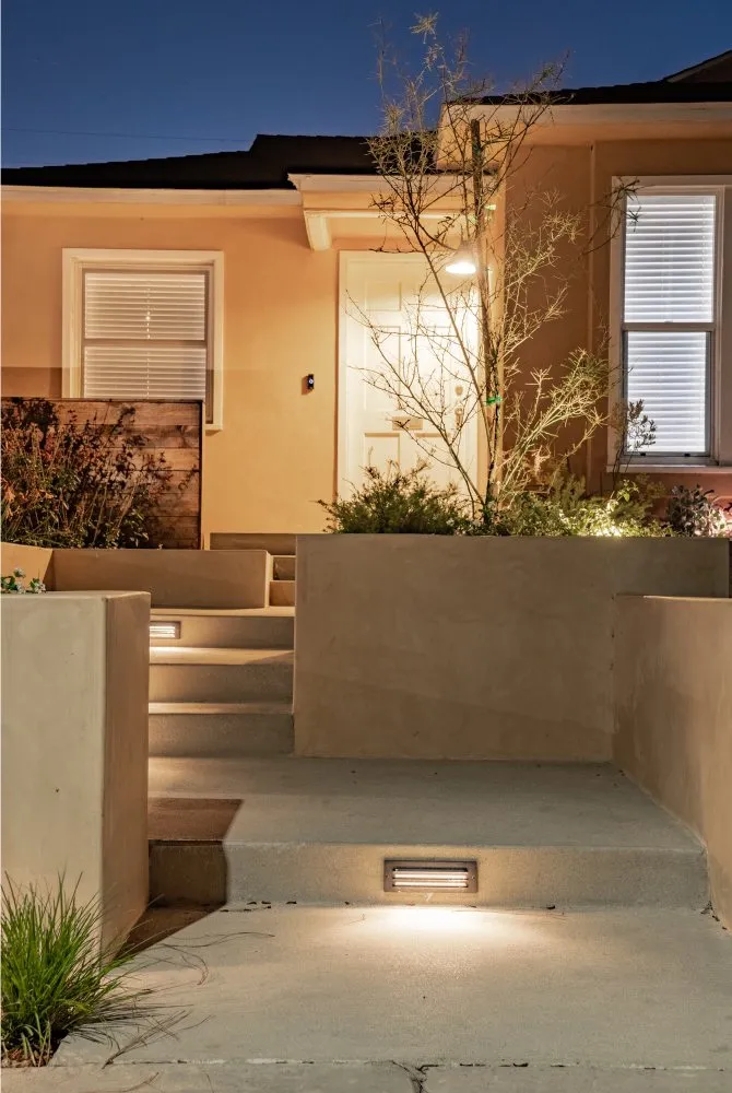 Local yard maintenance in Huntington Beach, CA - Pacific Breeze Building Solutions