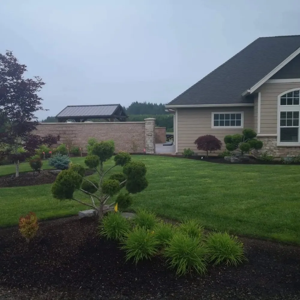 Local lawn mowing service experts serving Monmouth, OR - Pacific Coast Lawn & Garden