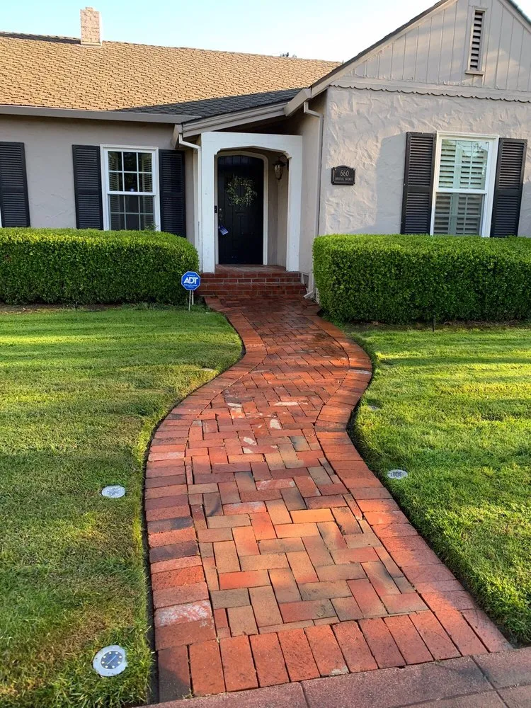 Top-rated residential landscaping in Stockton, CA by Pacific Coast Lawn Management
