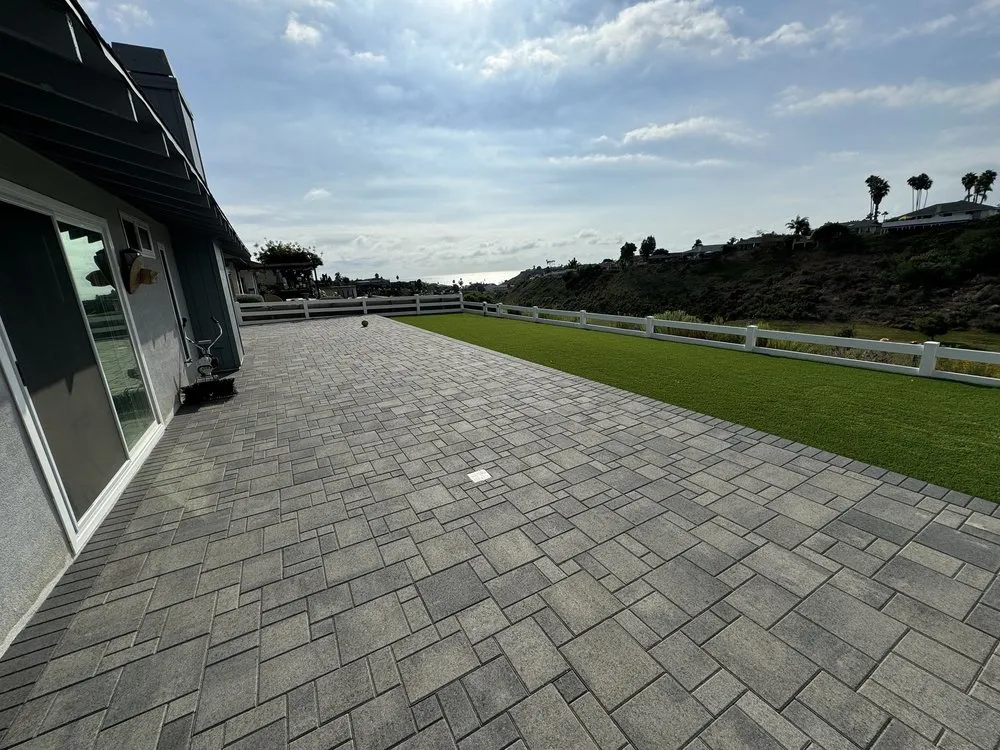 Custom garden landscaping in Brea, CA - Pacific Coast Pavers