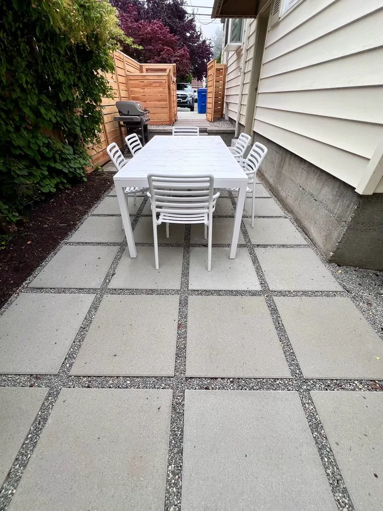 Expert garden landscaping in Edmonds, WA by Pacific Fern Designs