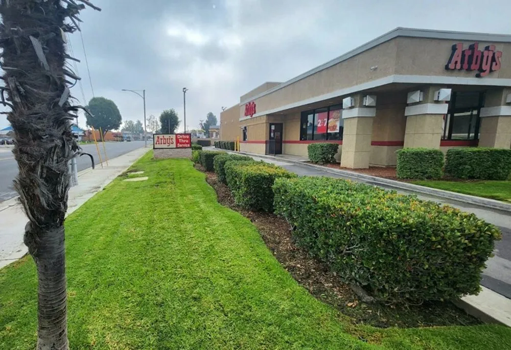 Top-rated yard maintenance in Whittier, CA - Pacific Green Landscape Maintenance